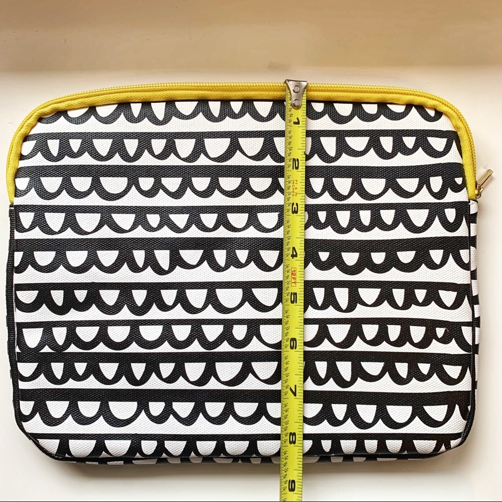 iPad Sleeve by Bandō